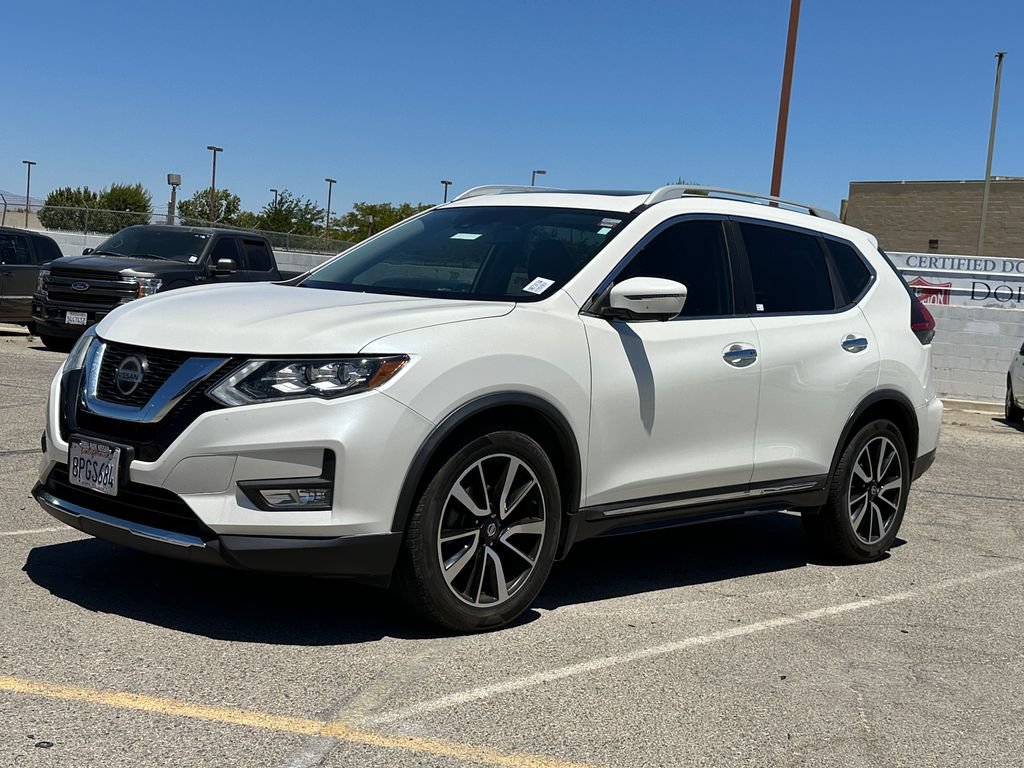 Used 2019 Nissan Rogue SL w/ Premium Package FWD image 2