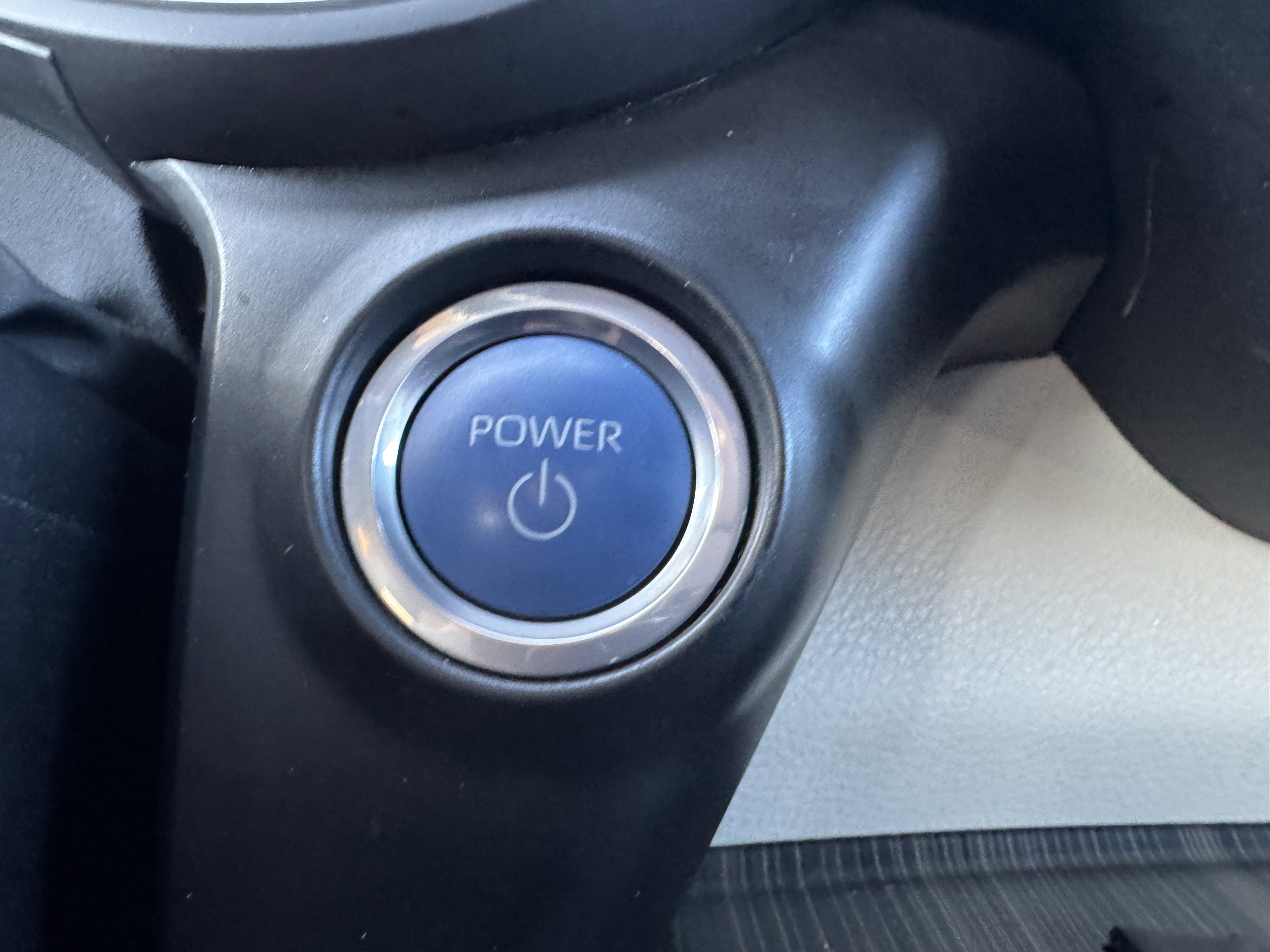 Used 2023 Toyota Sienna Platinum image 31