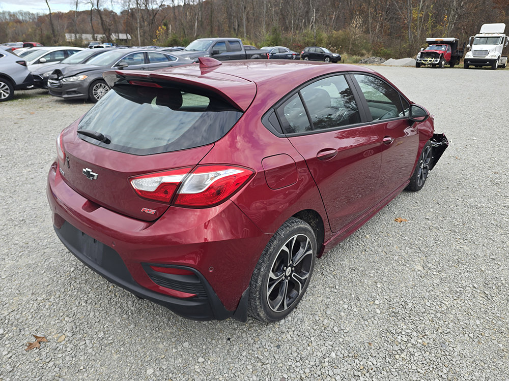 Used 2019 Chevrolet Cruze LT w/ Convenience Package FWD image 4