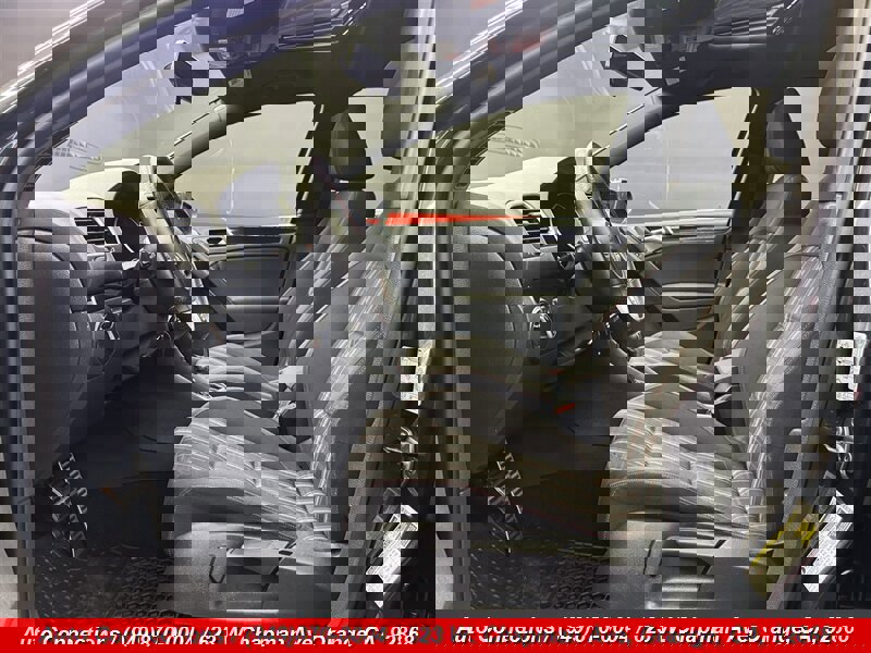 Used 2012 Volkswagen Golf 4-Door image 6