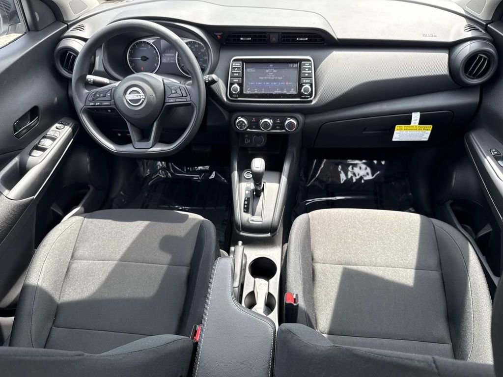 Certified 2025 Nissan Kicks Play S FWD image 15