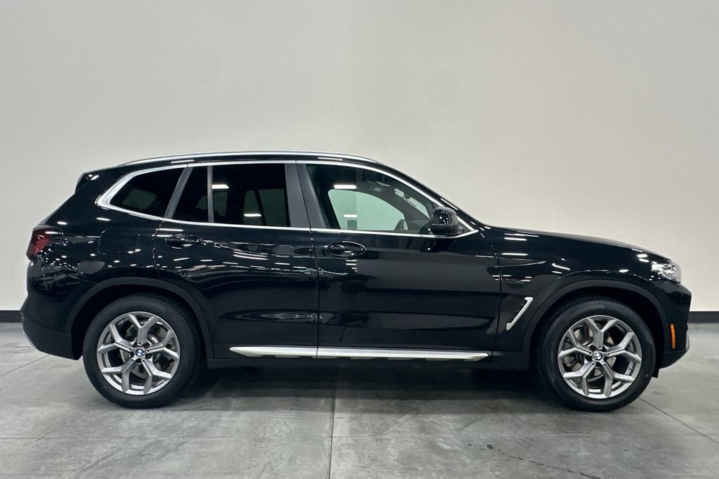 Certified 2024 BMW X3 xDrive30i w/ Convenience Package AWD/4WD image 3