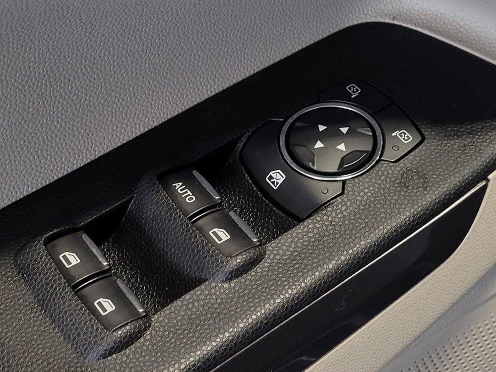 Used 2020 Ford EcoSport SE FWD image 27