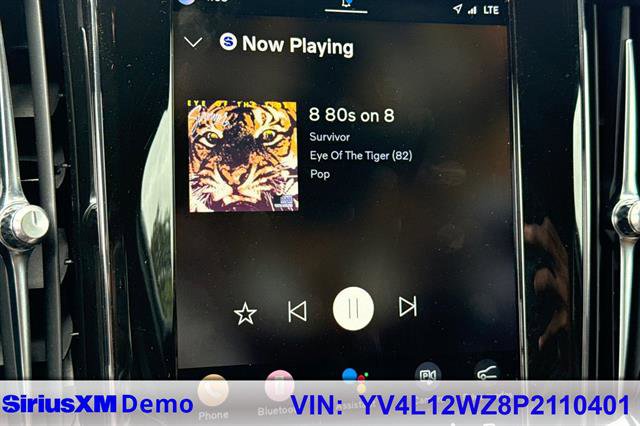 Used 2023 Volvo V60 B5 Cross Country Plus w/ Climate Package image 31