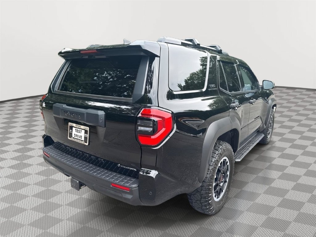 Used 2025 Toyota 4Runner TRD Off-Road AWD/4WD image 5