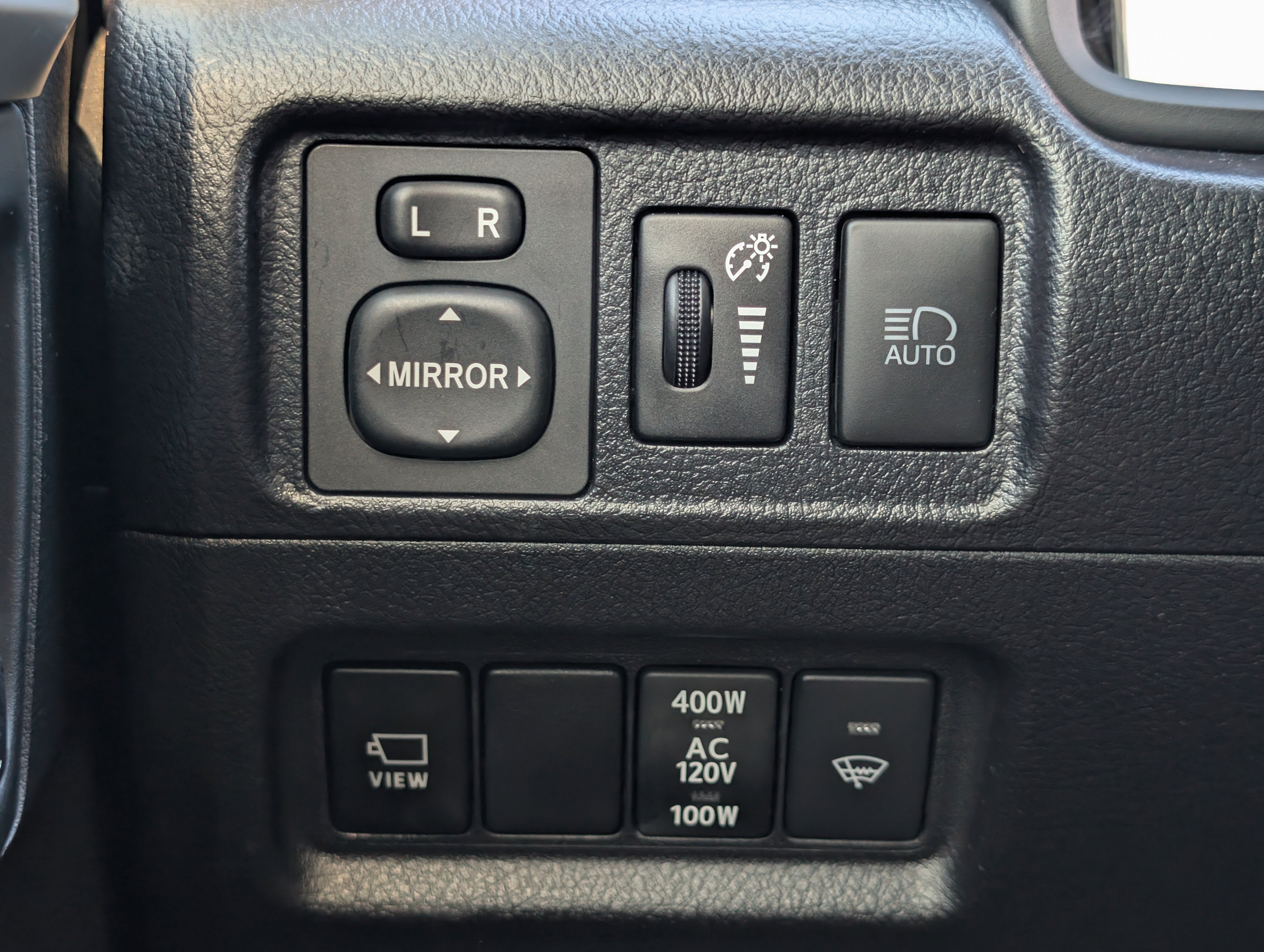Used 2023 Toyota 4Runner Limited AWD/4WD image 27