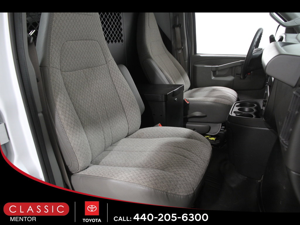 Used 2024 Chevrolet Express 2500 w/ Driver Convenience Package image 13