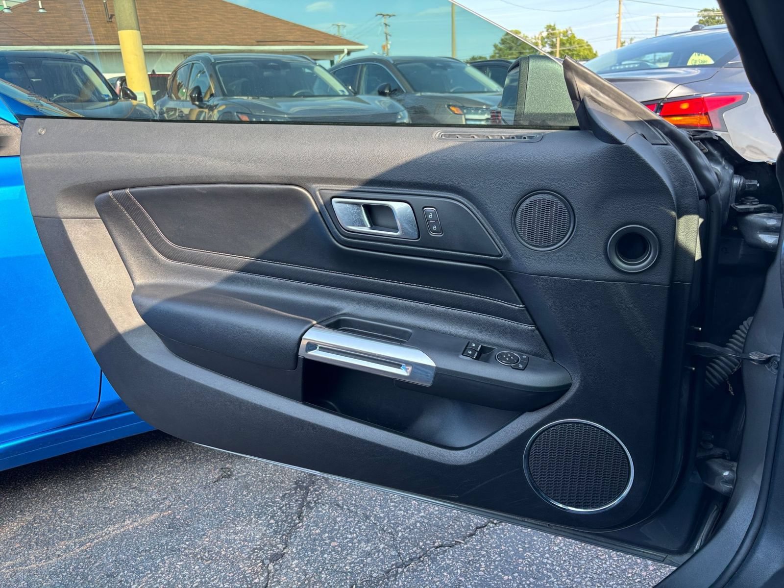 Used 2022 Ford Mustang GT Premium w/ GT Performance Package RWD image 18