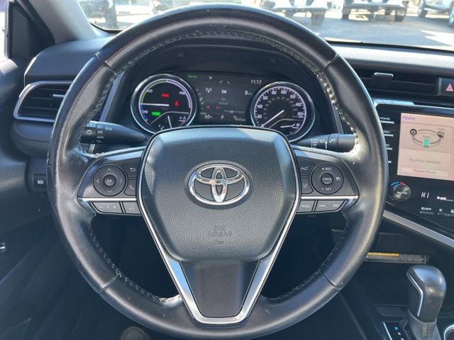 Used 2020 Toyota Camry XLE image 32