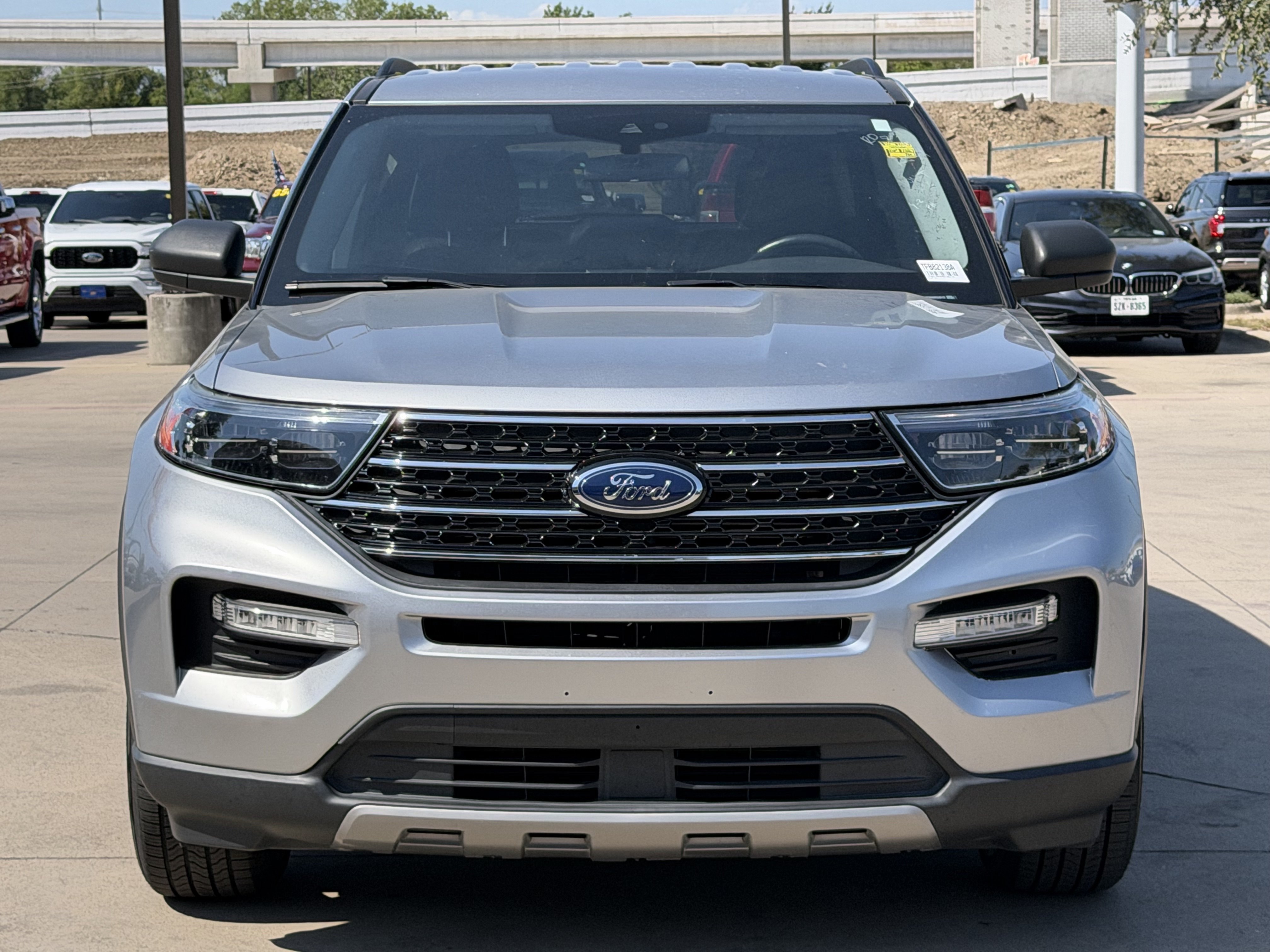 Used 2021 Ford Explorer XLT w/ Equipment Group 202A RWD image 8