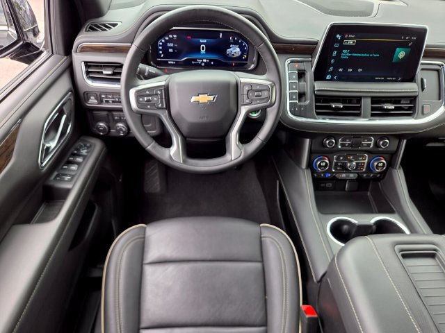 Certified 2024 Chevrolet Suburban Premier RWD image 13