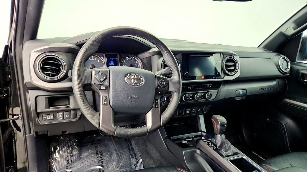 Used 2019 Toyota Tacoma TRD Pro AWD/4WD image 13