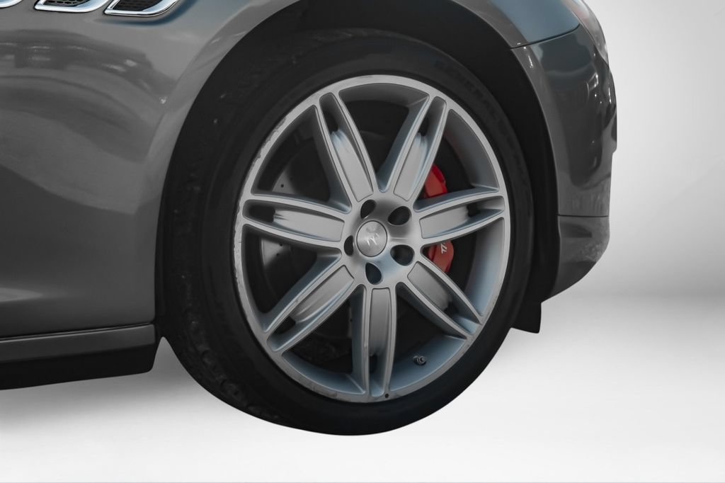 Used 2016 Maserati Quattroporte S RWD image 62