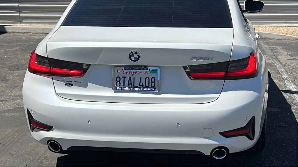 Used 2020 BMW 330i Sedan w/ Premium Package RWD image 6