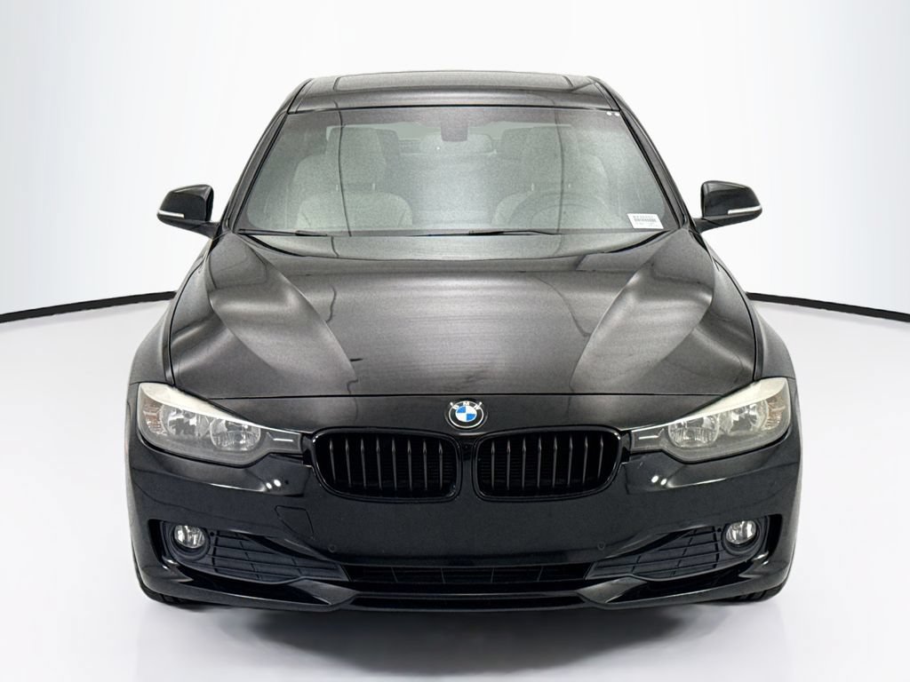 Used 2015 BMW 320i Sedan RWD image 2