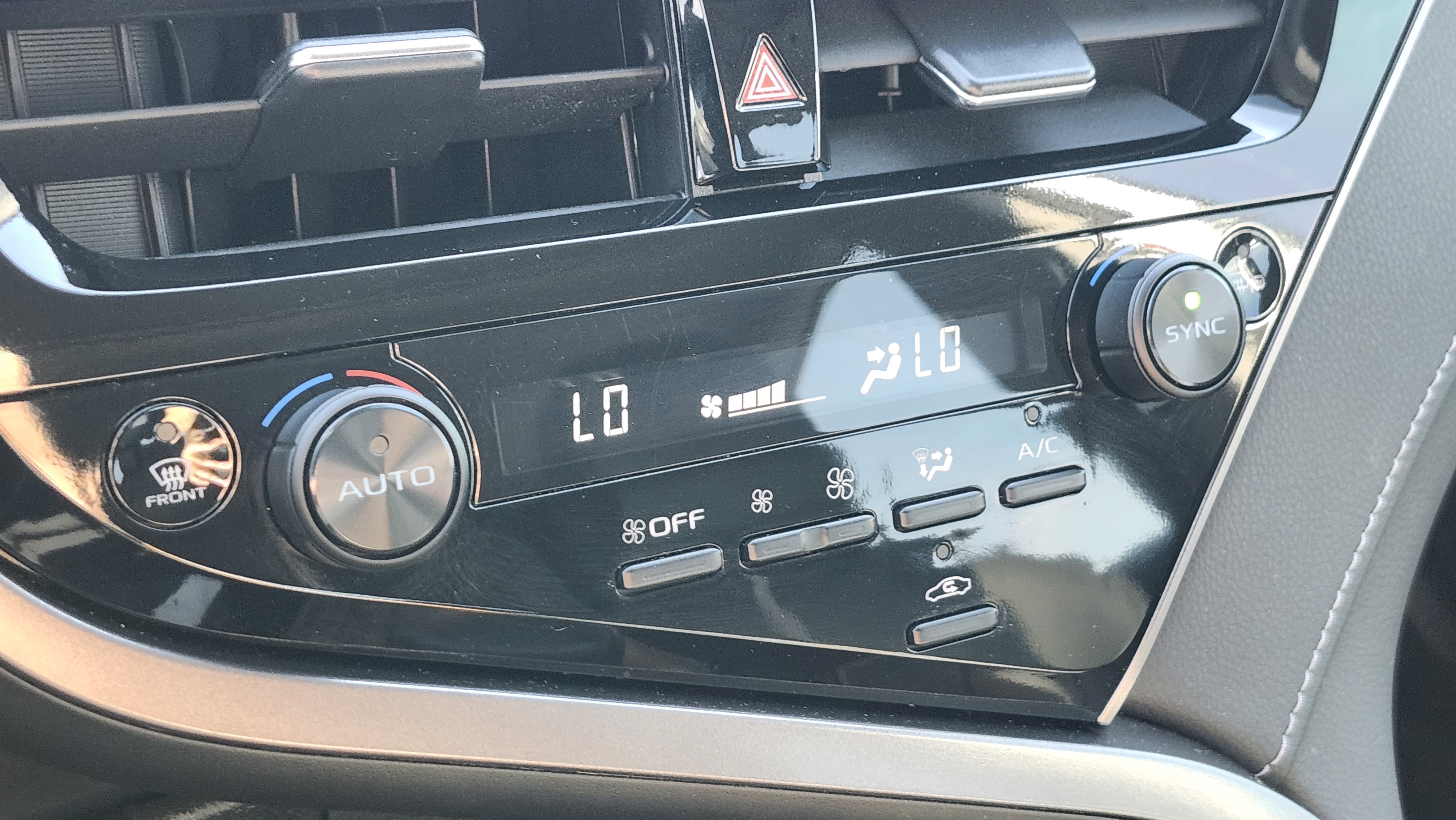 Used 2024 Toyota Camry SE image 26