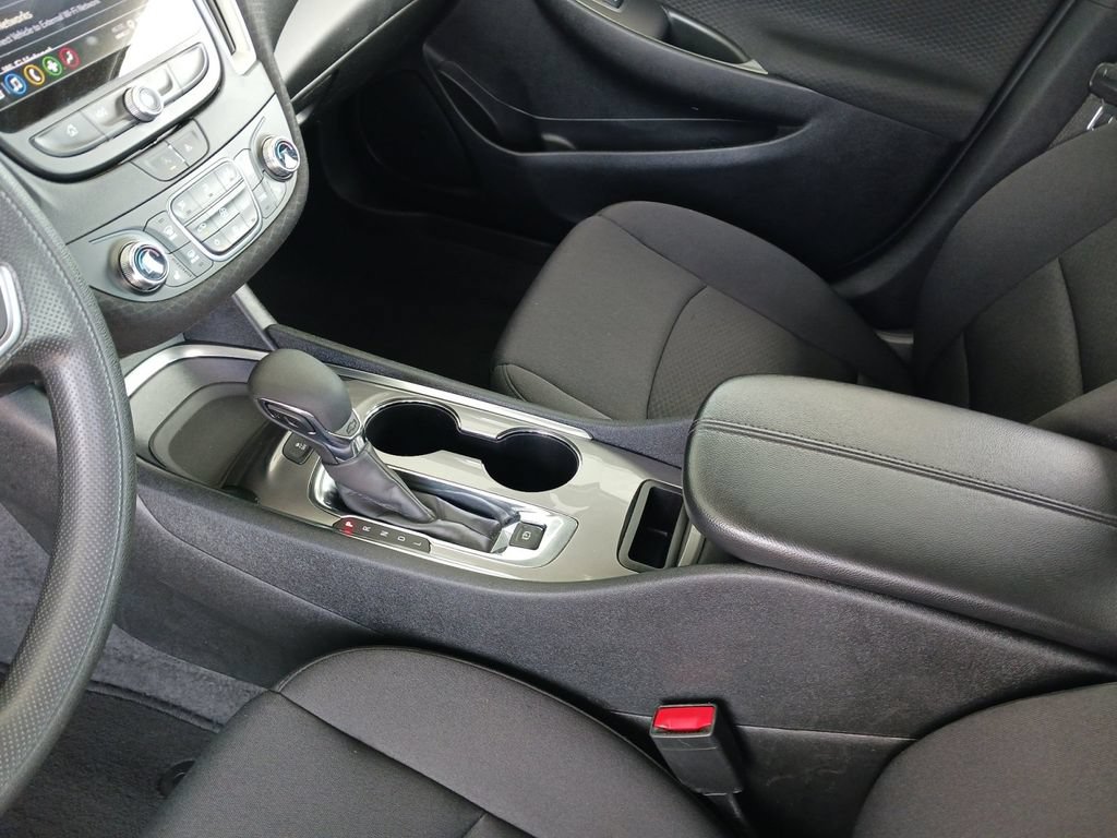 Used 2024 Chevrolet Malibu LT FWD image 11