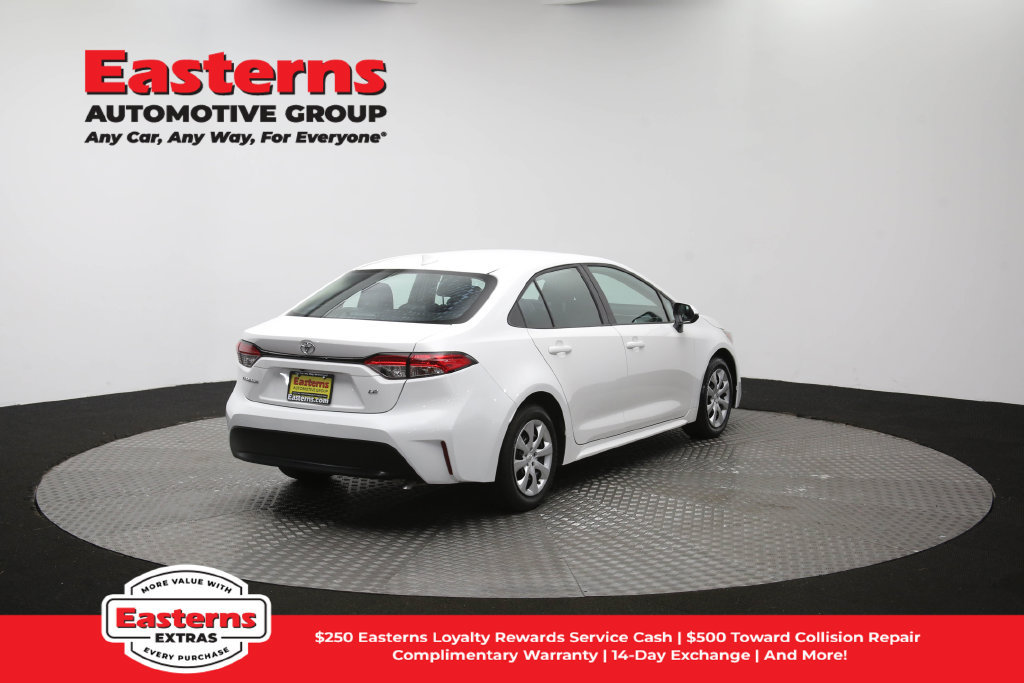 Used 2026 Toyota Corolla LE FWD image 40