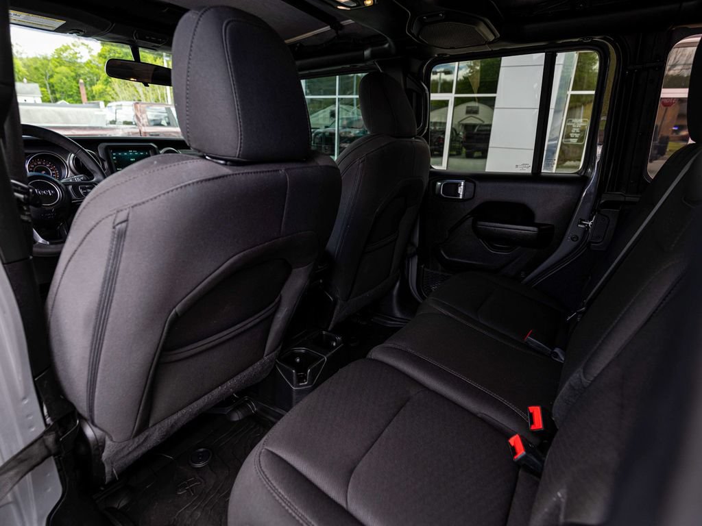 Used 2023 Jeep Wrangler Unlimited Sport AWD/4WD image 25