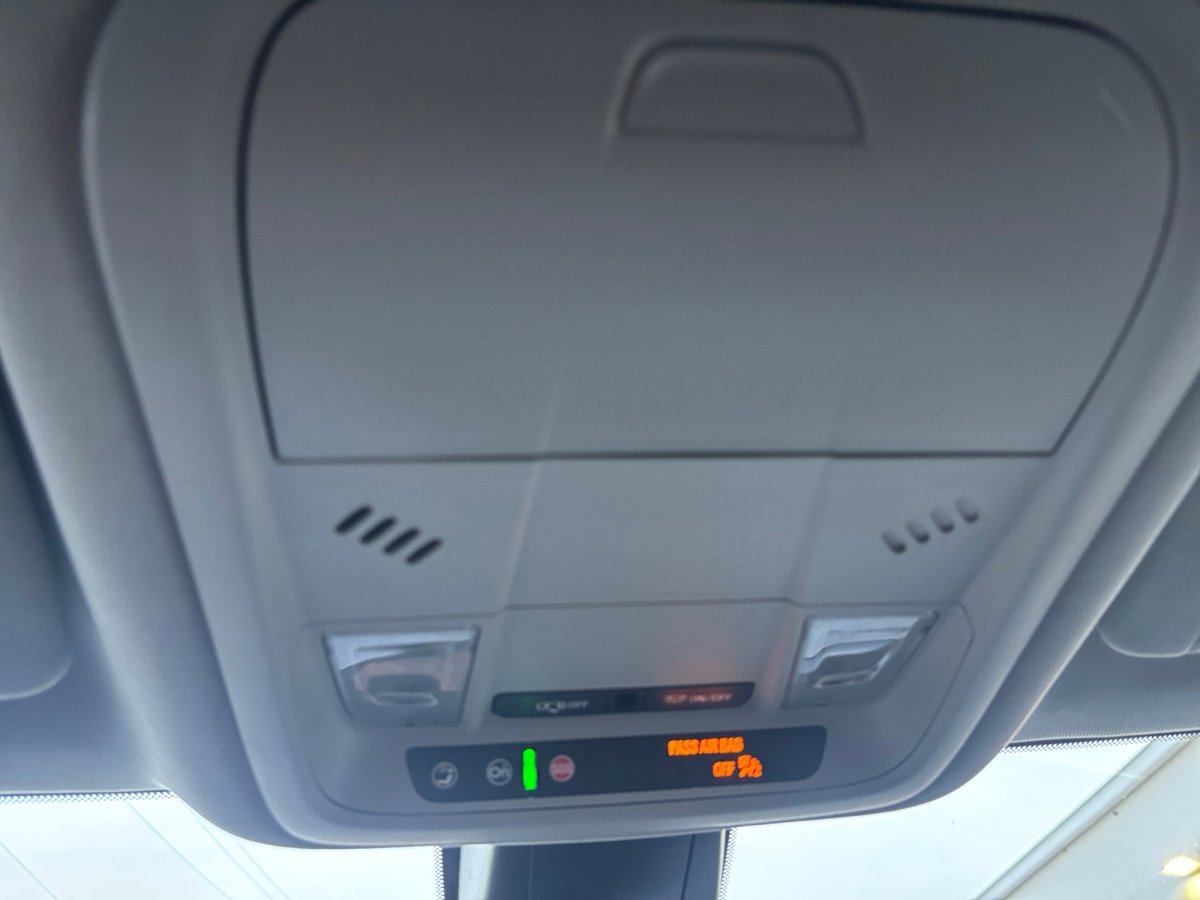 Used 2022 Chevrolet Blazer LT FWD image 7