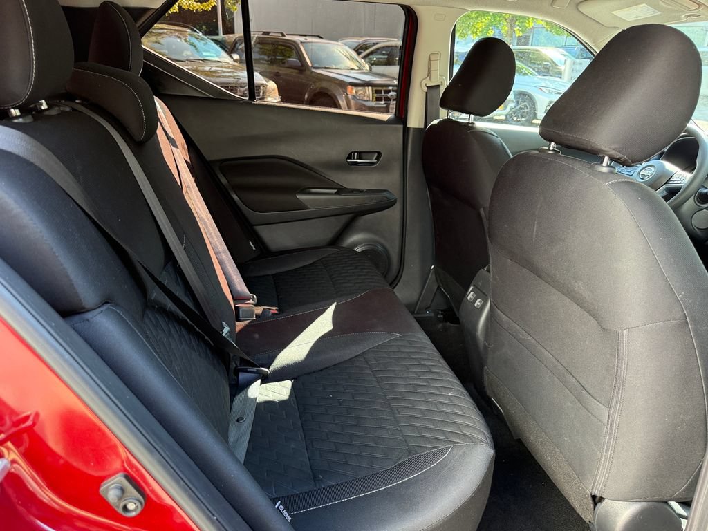 Used 2021 Nissan Kicks SV FWD image 29