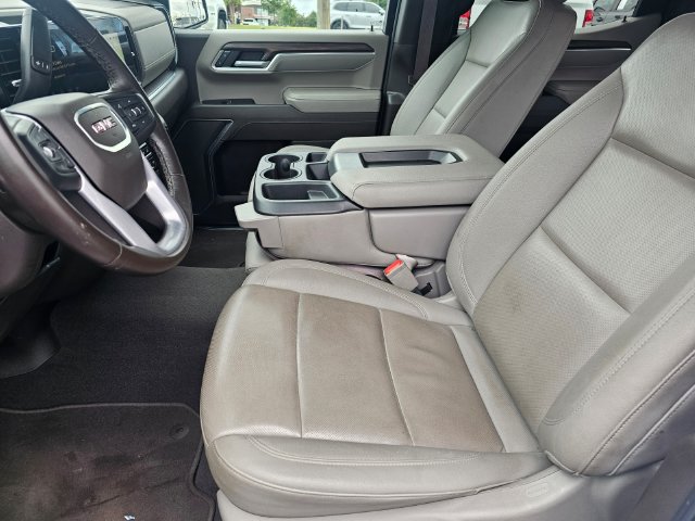 Used 2025 GMC Sierra 1500 SLT AWD/4WD image 19