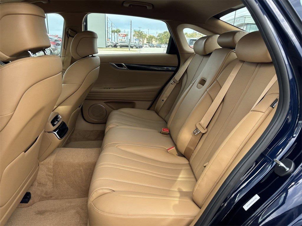 Used 2025 Genesis G80 2.5T AWD/4WD image 19