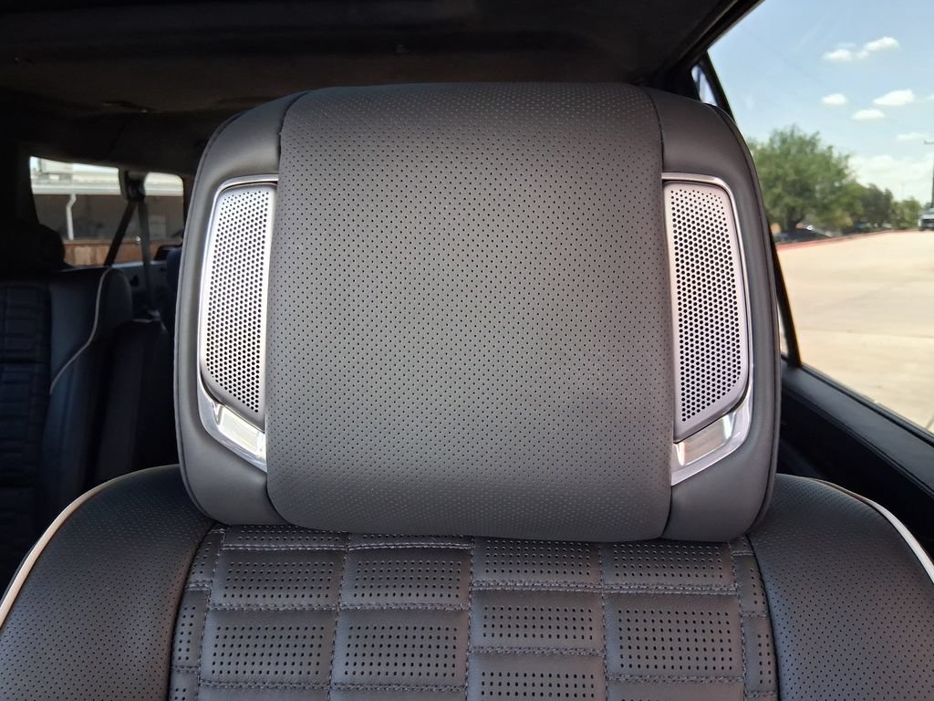 Certified 2025 Cadillac Escalade ESV Sport Platinum AWD/4WD image 21