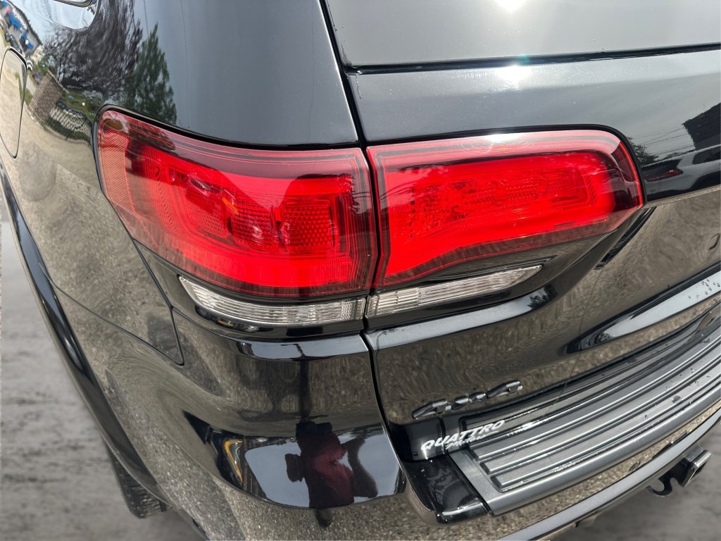 Used 2021 Jeep Grand Cherokee Laredo X AWD/4WD image 21