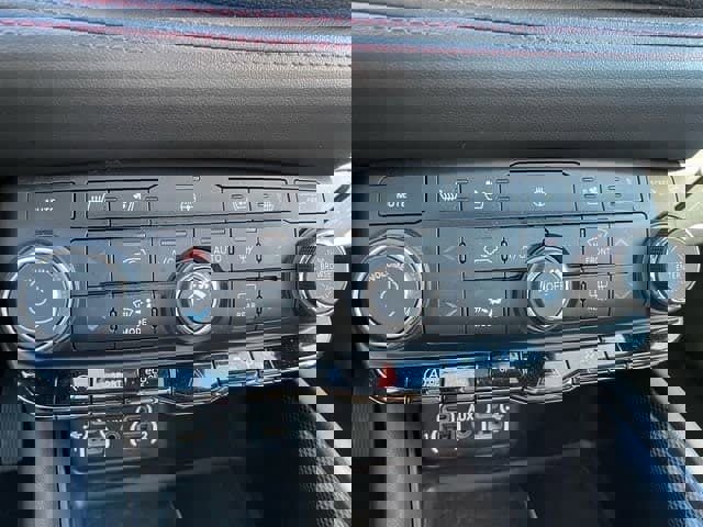 Used 2023 Dodge Durango GT image 21