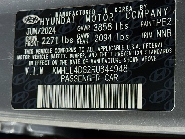 Certified 2024 Hyundai Elantra SE FWD image 16