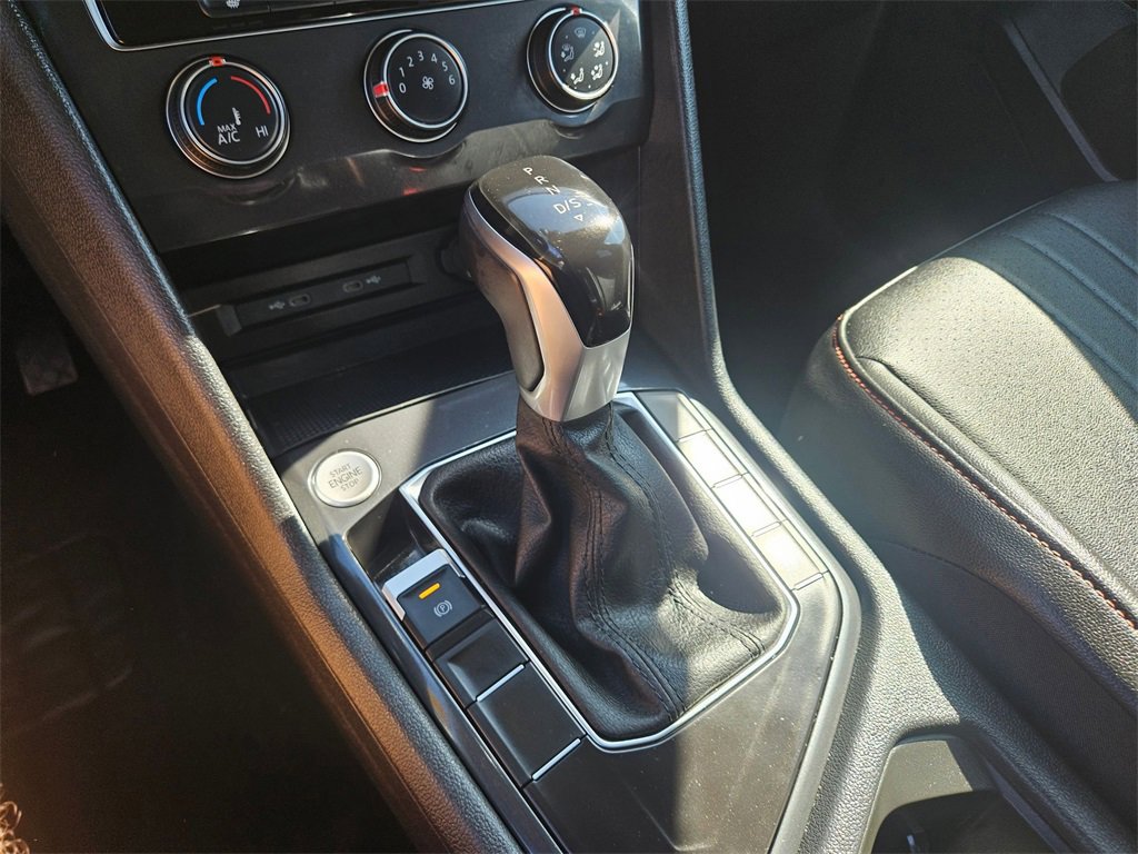 Used 2024 Volkswagen Tiguan Wolfsburg Edition image 27