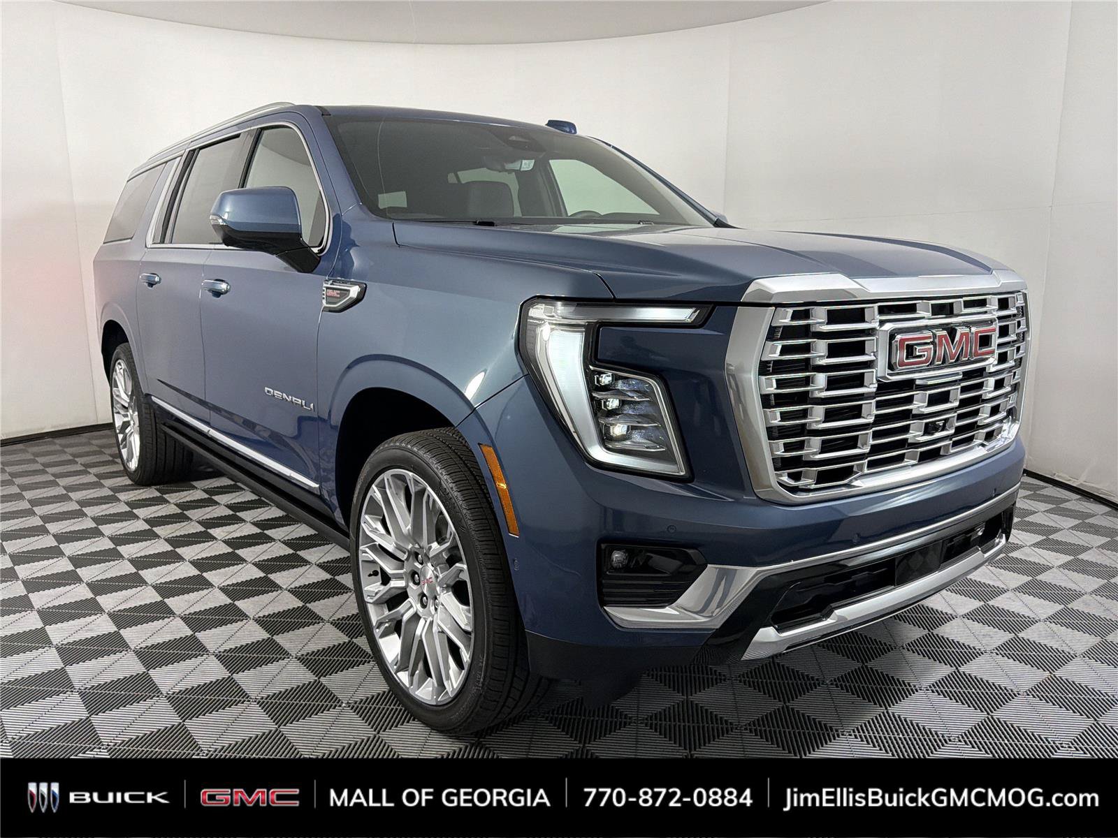 New 2026 GMC Yukon XL Denali w/ Denali Reserve Package AWD/4WD image 1
