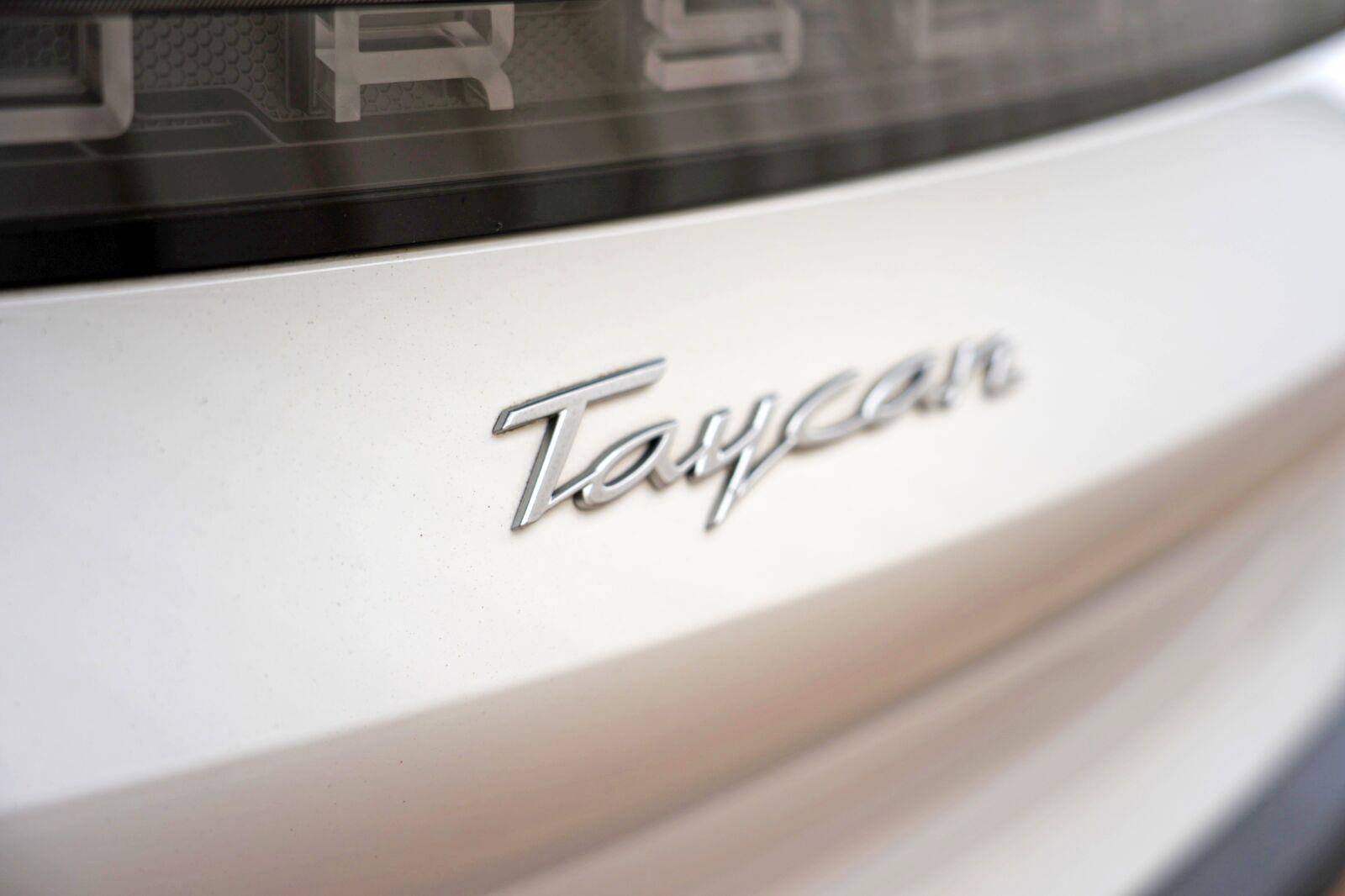 Used 2022 Porsche Taycan RWD image 58