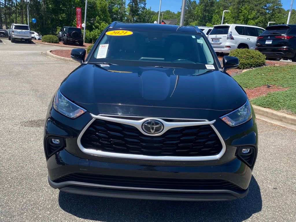 Used 2021 Toyota Highlander XLE FWD image 20