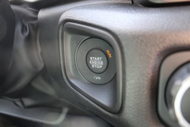 Used 2024 Jeep Wrangler Unlimited Sport AWD/4WD image 16