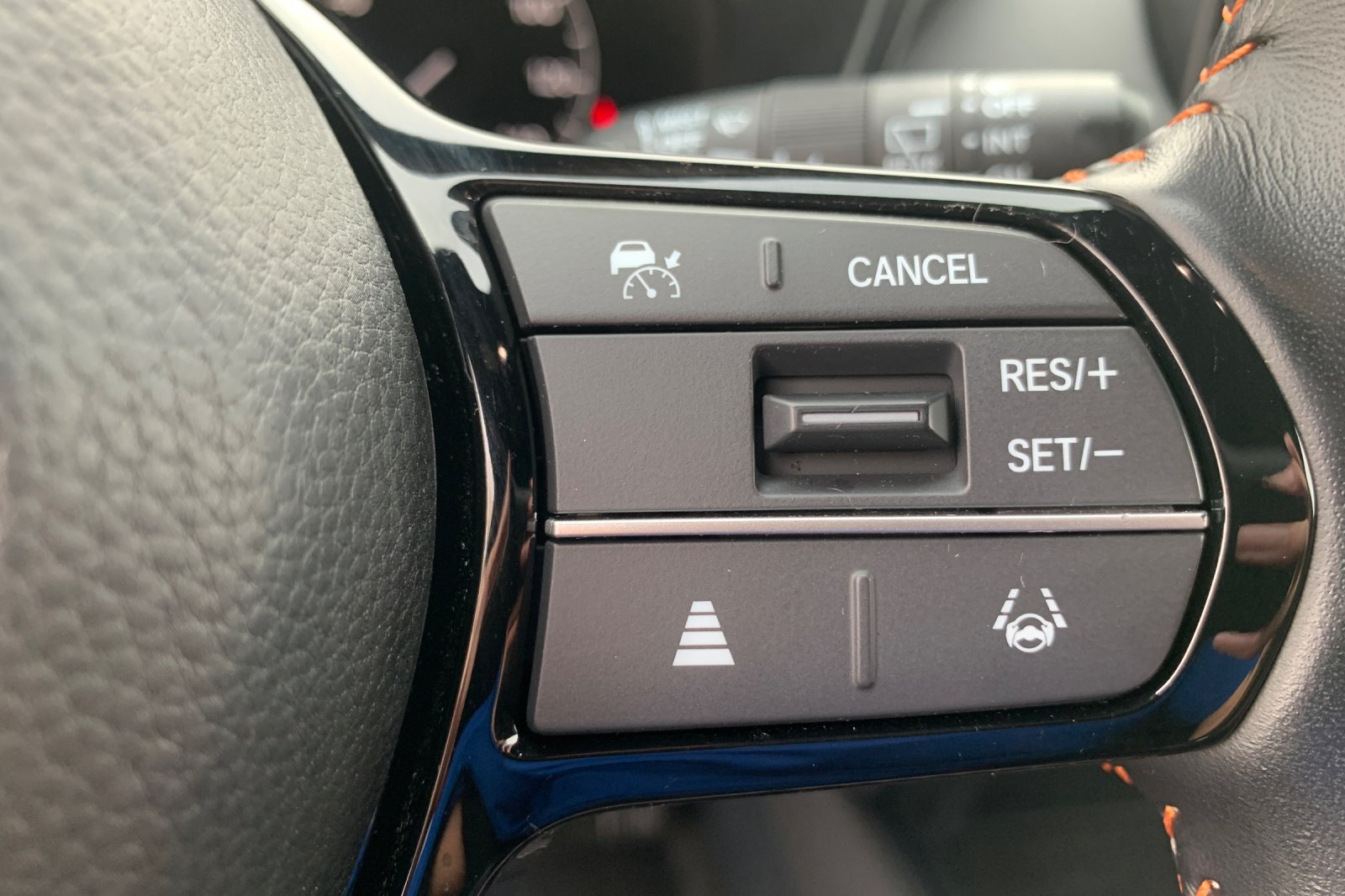 Used 2025 Honda HR-V Sport image 30
