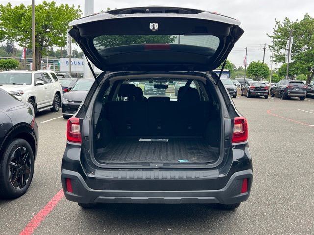 Used 2019 Subaru Outback 2.5i Premium AWD/4WD image 6