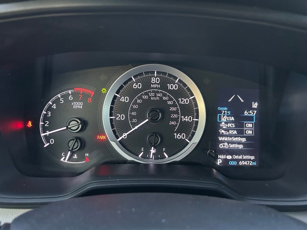 Used 2022 Toyota Corolla LE FWD image 22