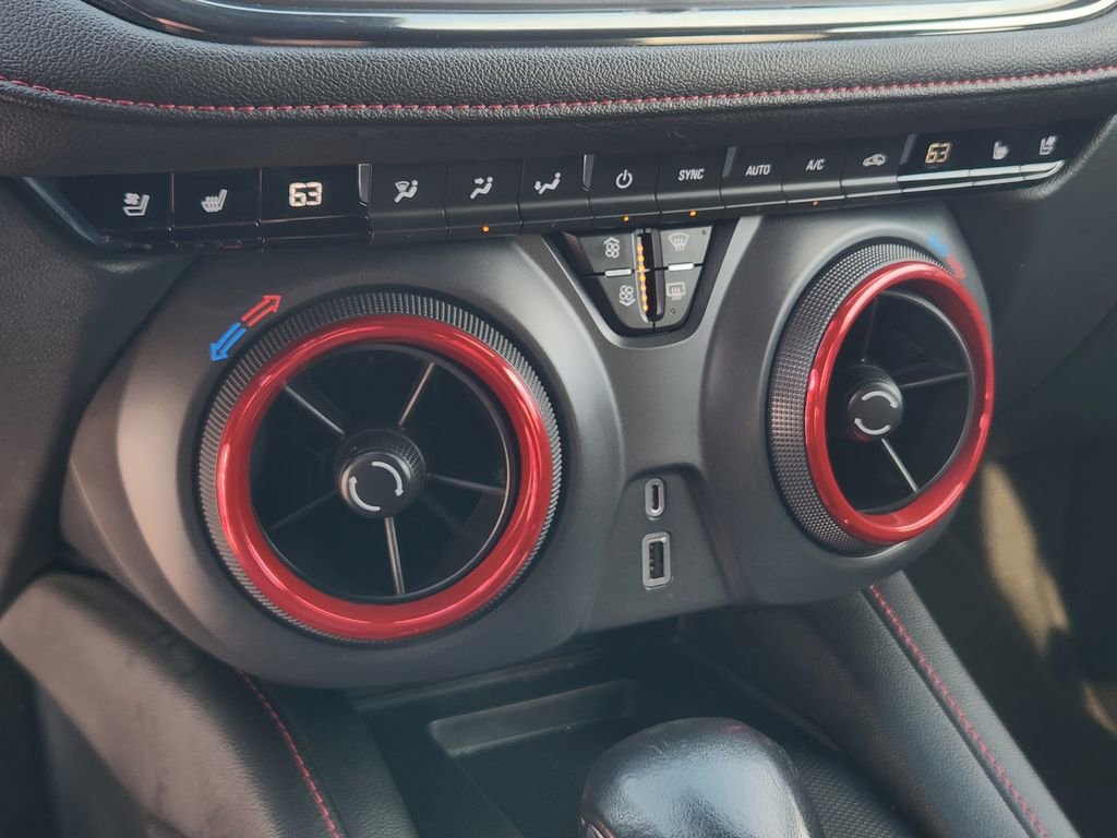 Used 2021 Chevrolet Blazer RS w/ Enhanced Convenience Package image 26