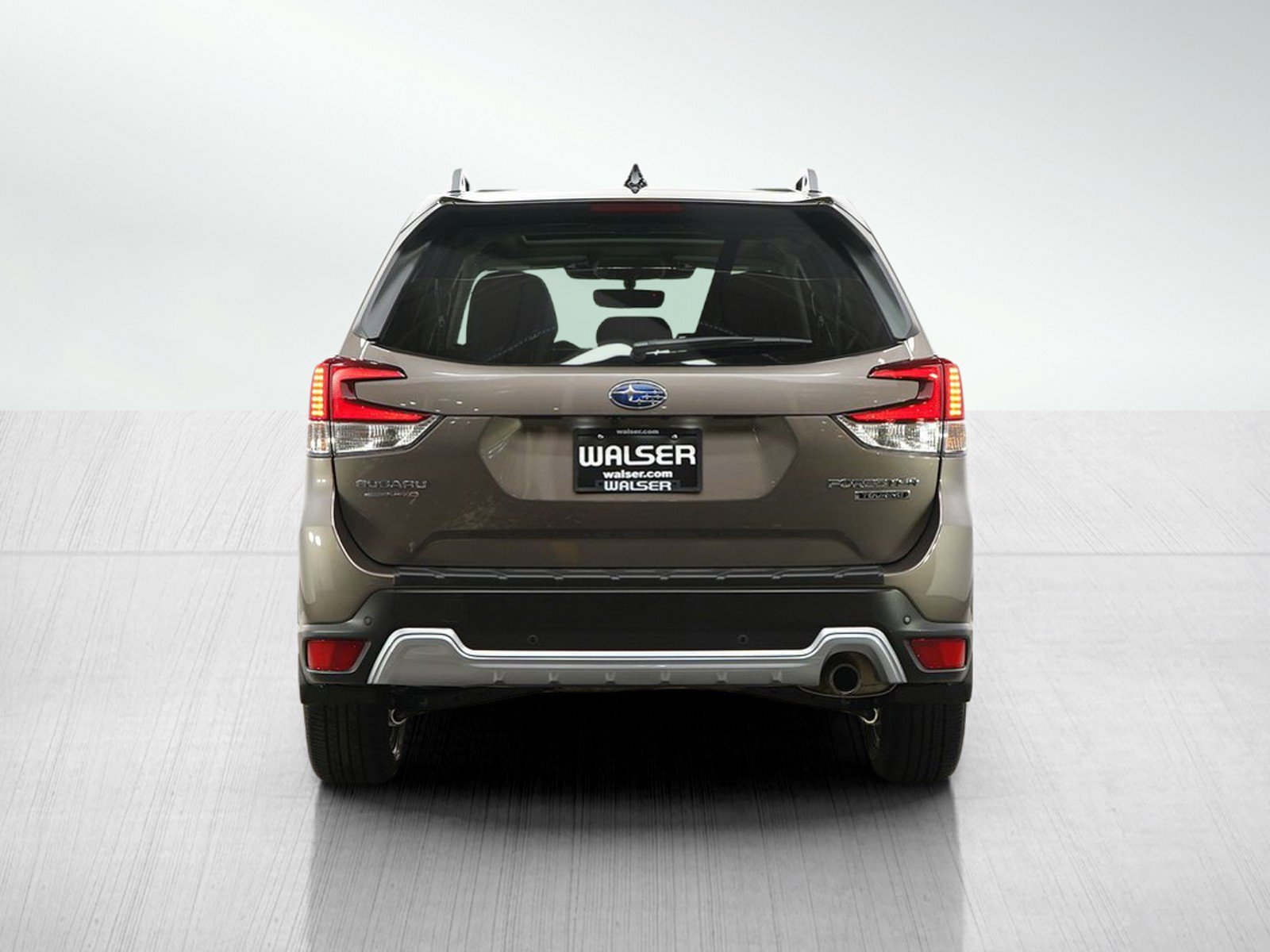 Used 2024 Subaru Forester Touring w/ Convenience Package image 4