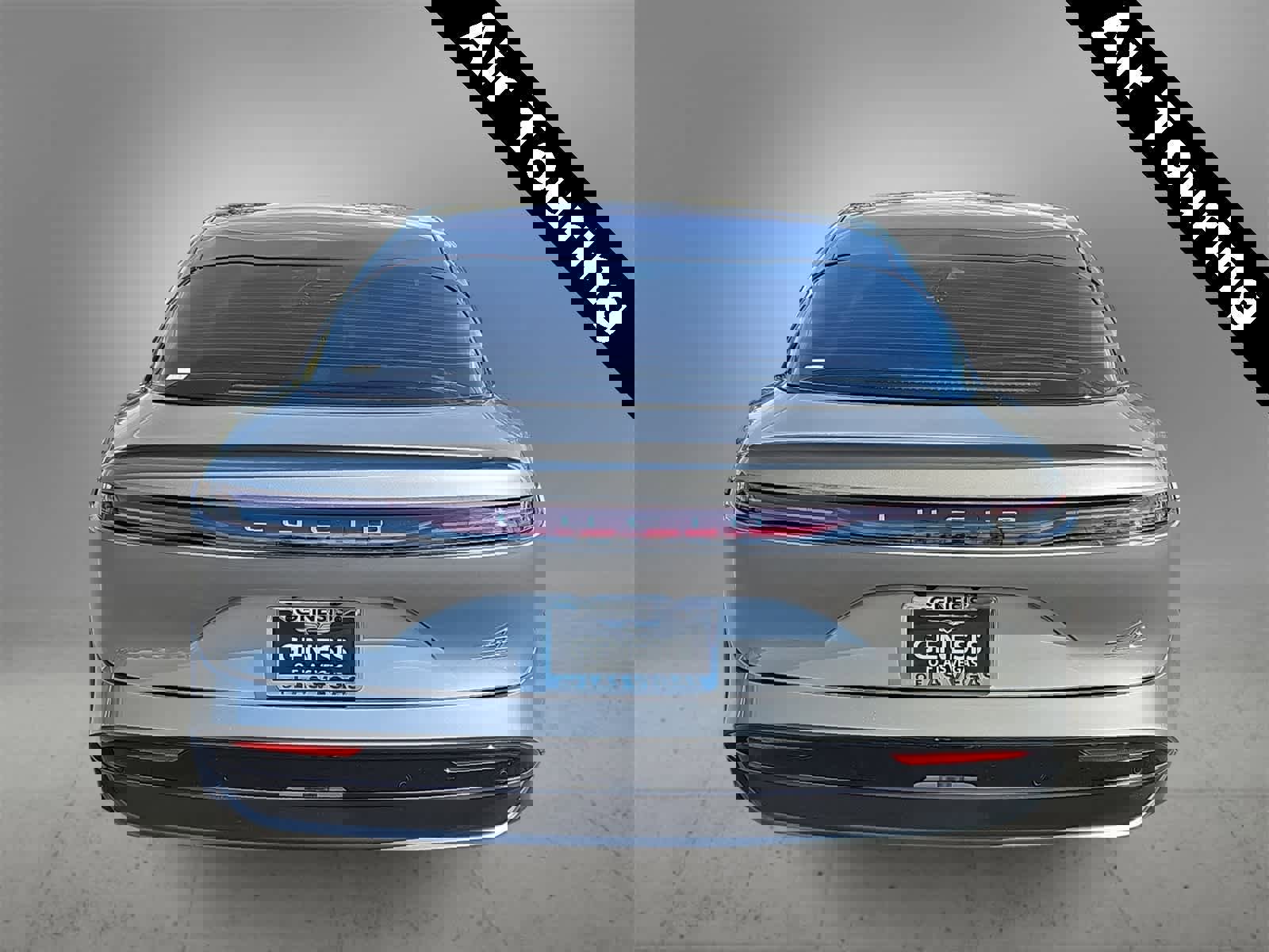 Used 2024 Lucid Air Touring image 7