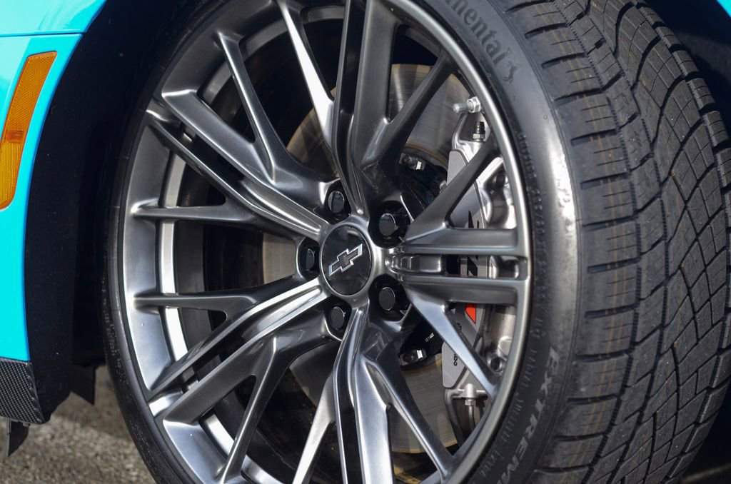 Used 2023 Chevrolet Camaro ZL1 RWD image 3