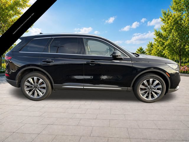 Certified 2022 Lincoln Corsair Reserve w/ Elements Package FWD image 9