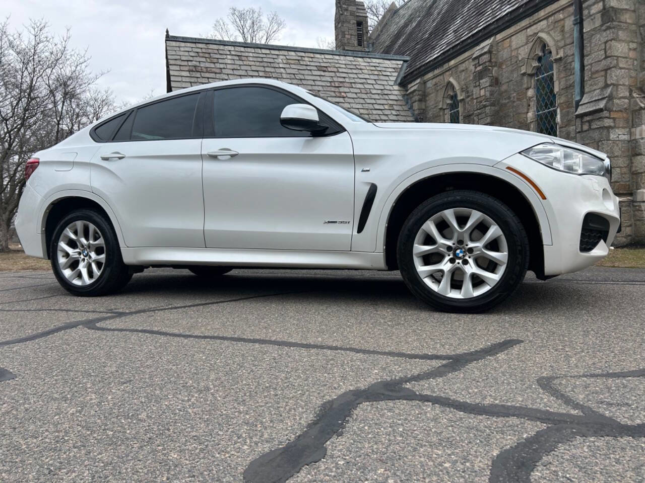 Used 2016 BMW X6 xDrive35i image 3