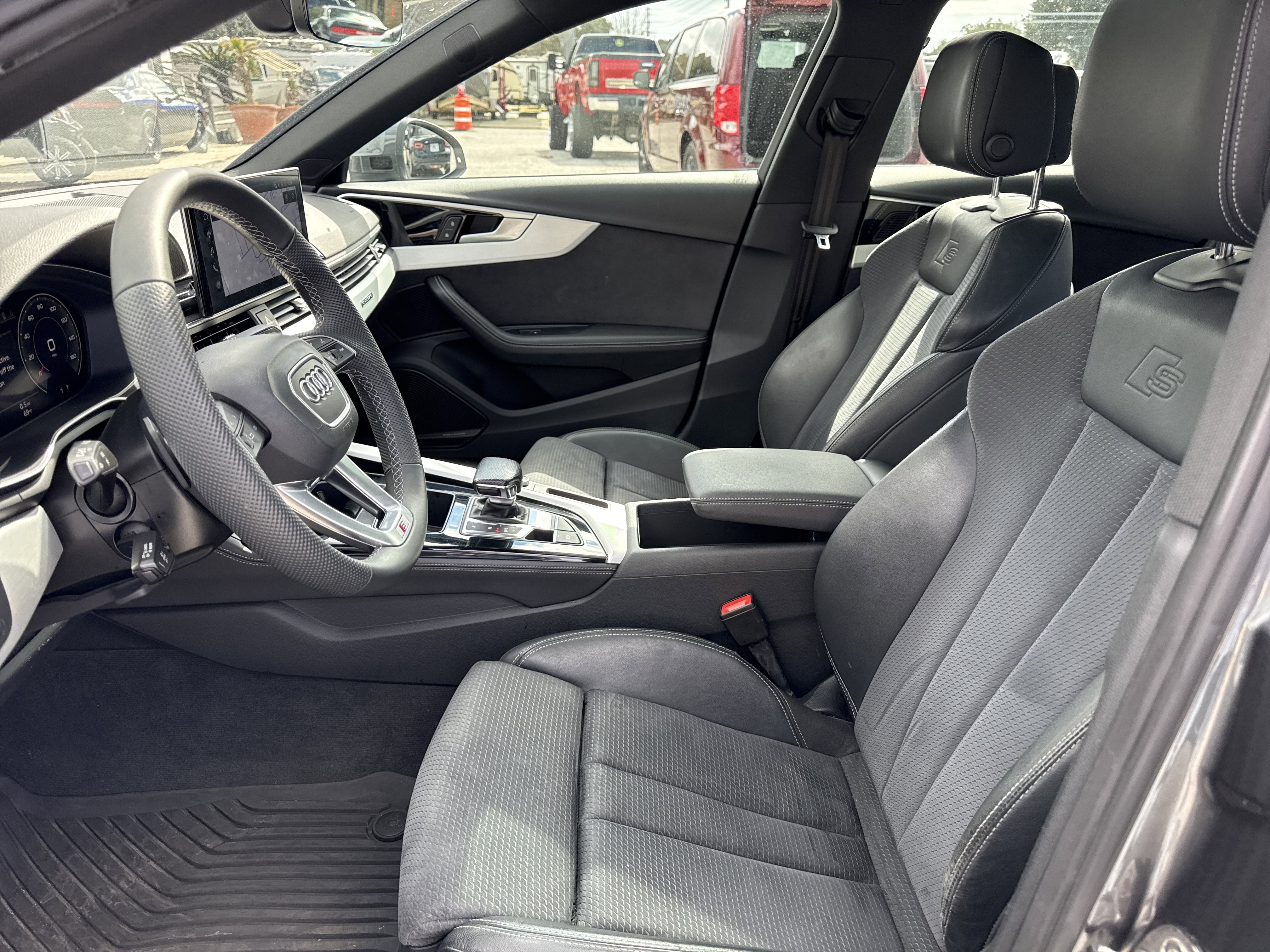 Used 2022 Audi A4 2.0T Premium Plus w/ Premium Plus Package image 9