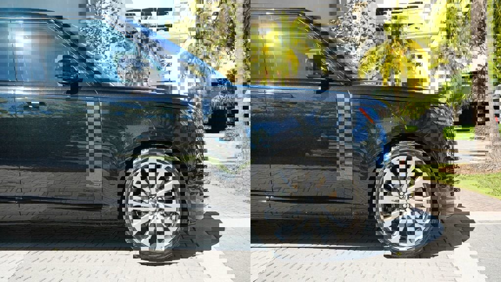 Used 2023 Land Rover Range Rover Long Wheelbase Autobiography image 29