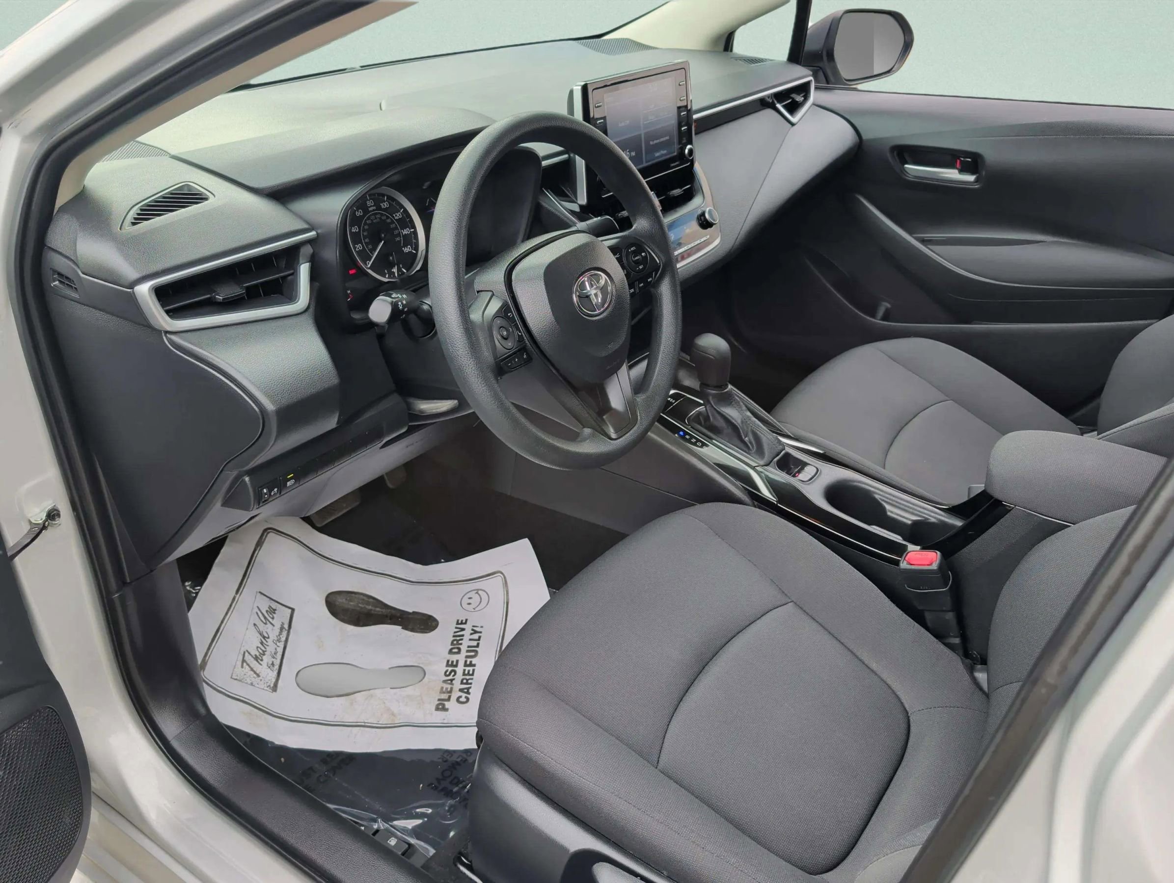 Used 2021 Toyota Corolla LE FWD image 28