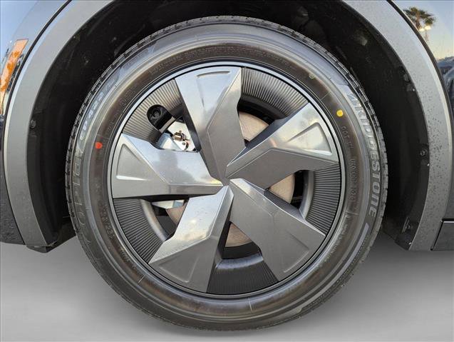 New 2026 Toyota Prius Plug-In Hybrid image 10