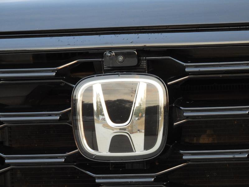 Used 2025 Honda Pilot TrailSport image 4